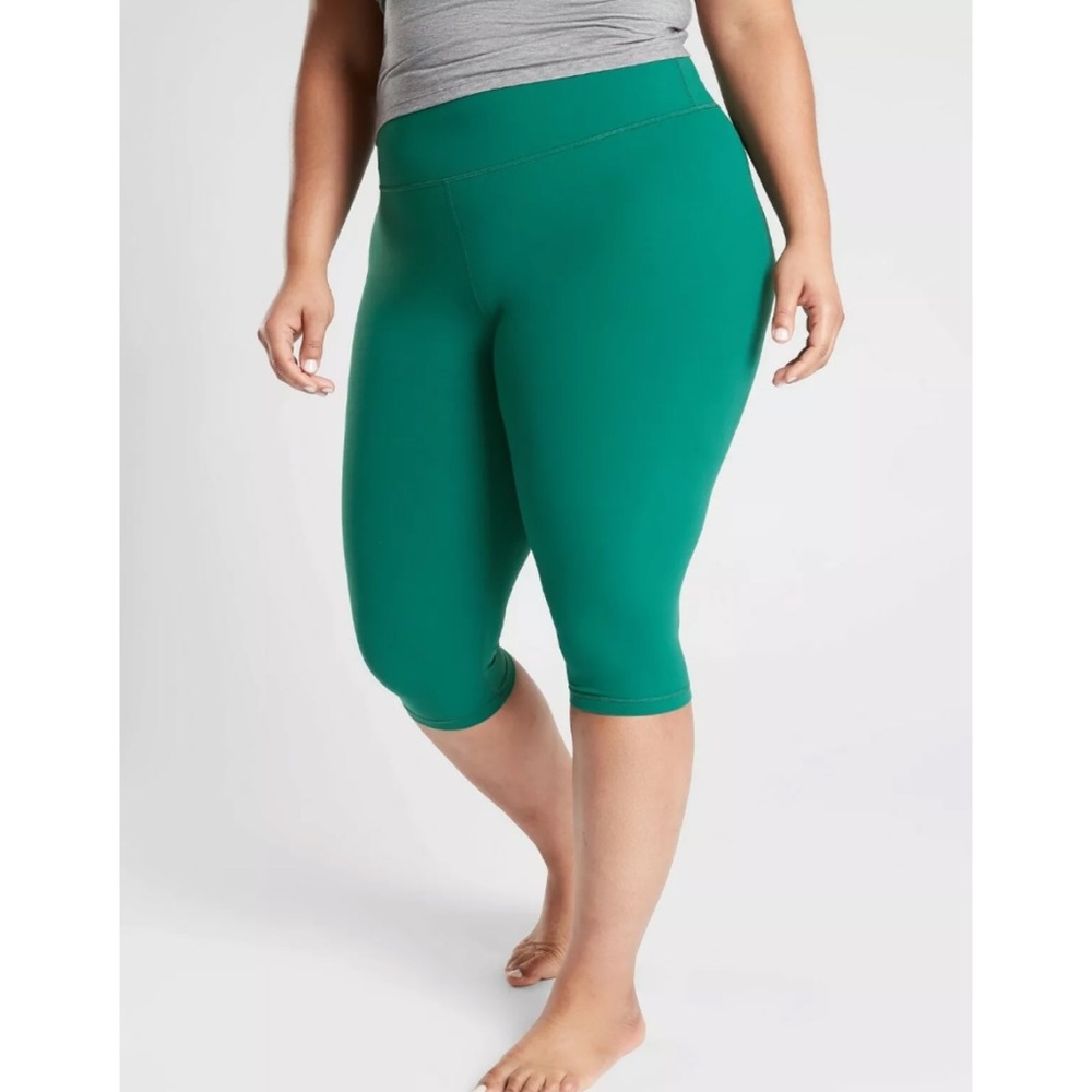 Athleta Elation Crop Leggings Green